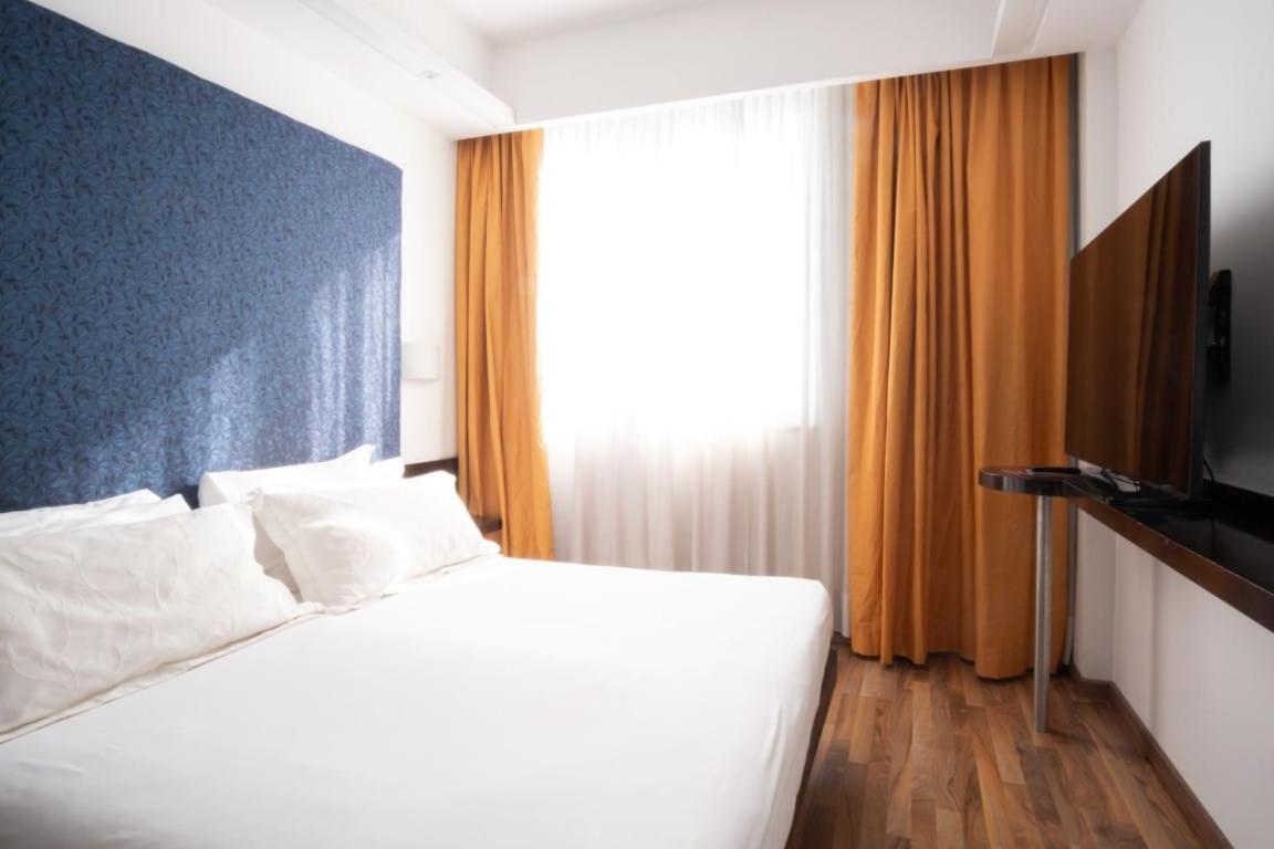 Hotel Imperatori Rome Luaran gambar
